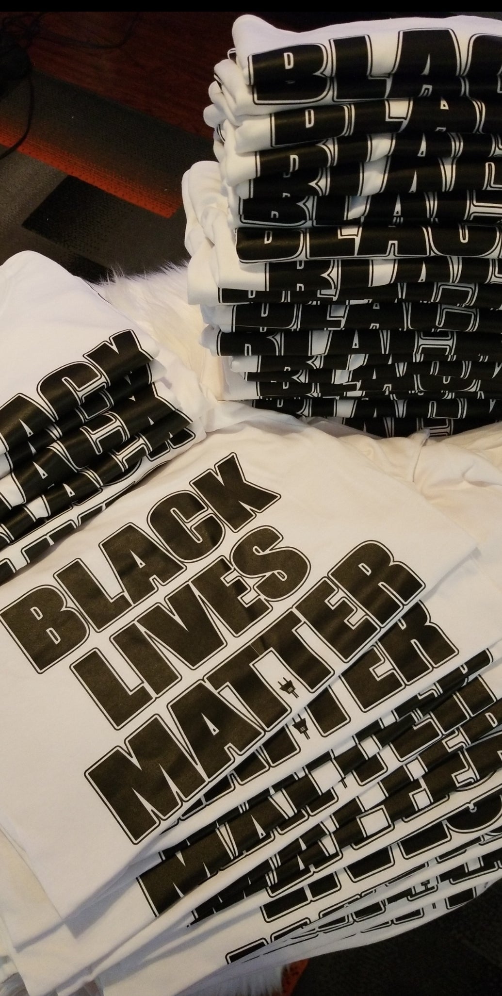 BLACK LIVES MATTER SHIRT